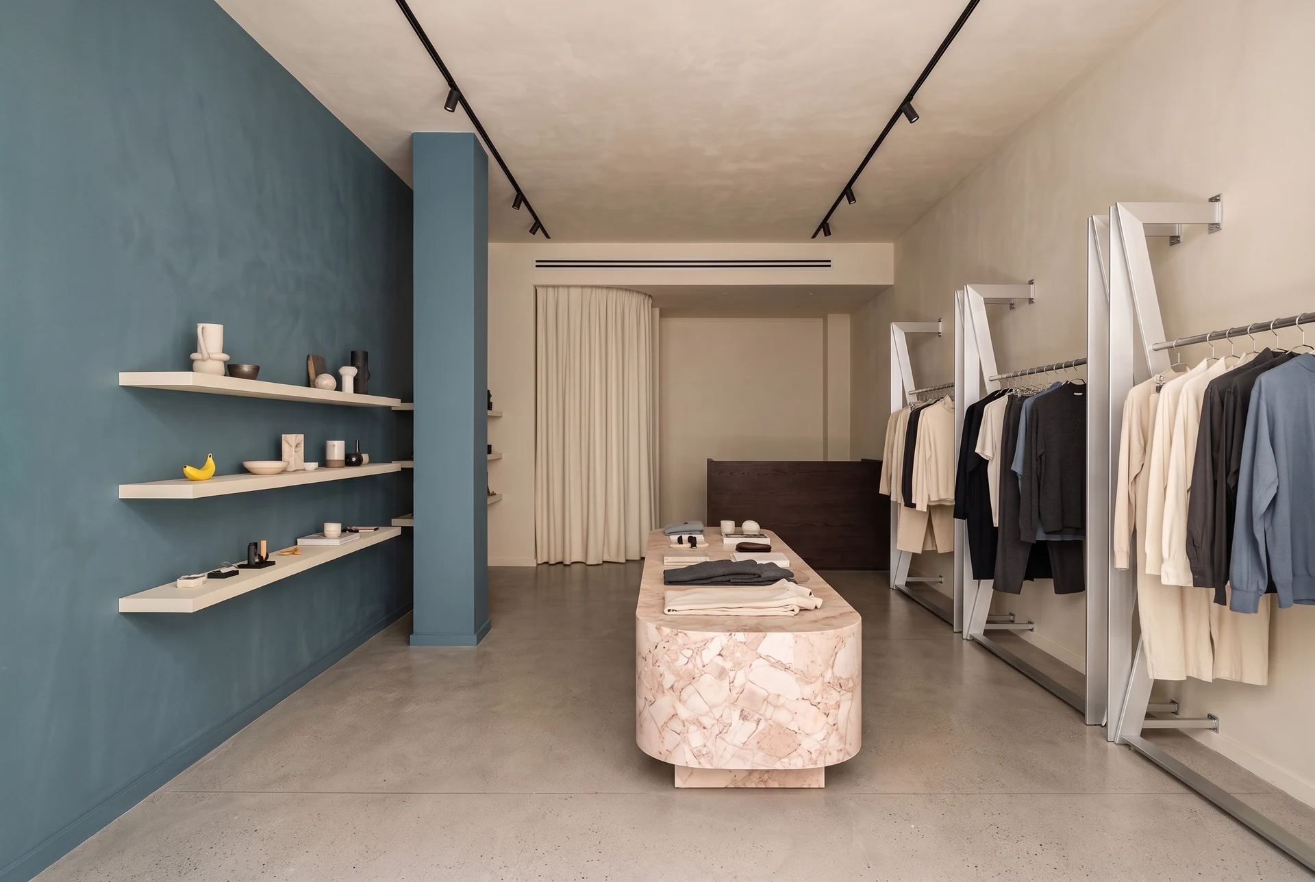 Display — pink marble and curved geometry