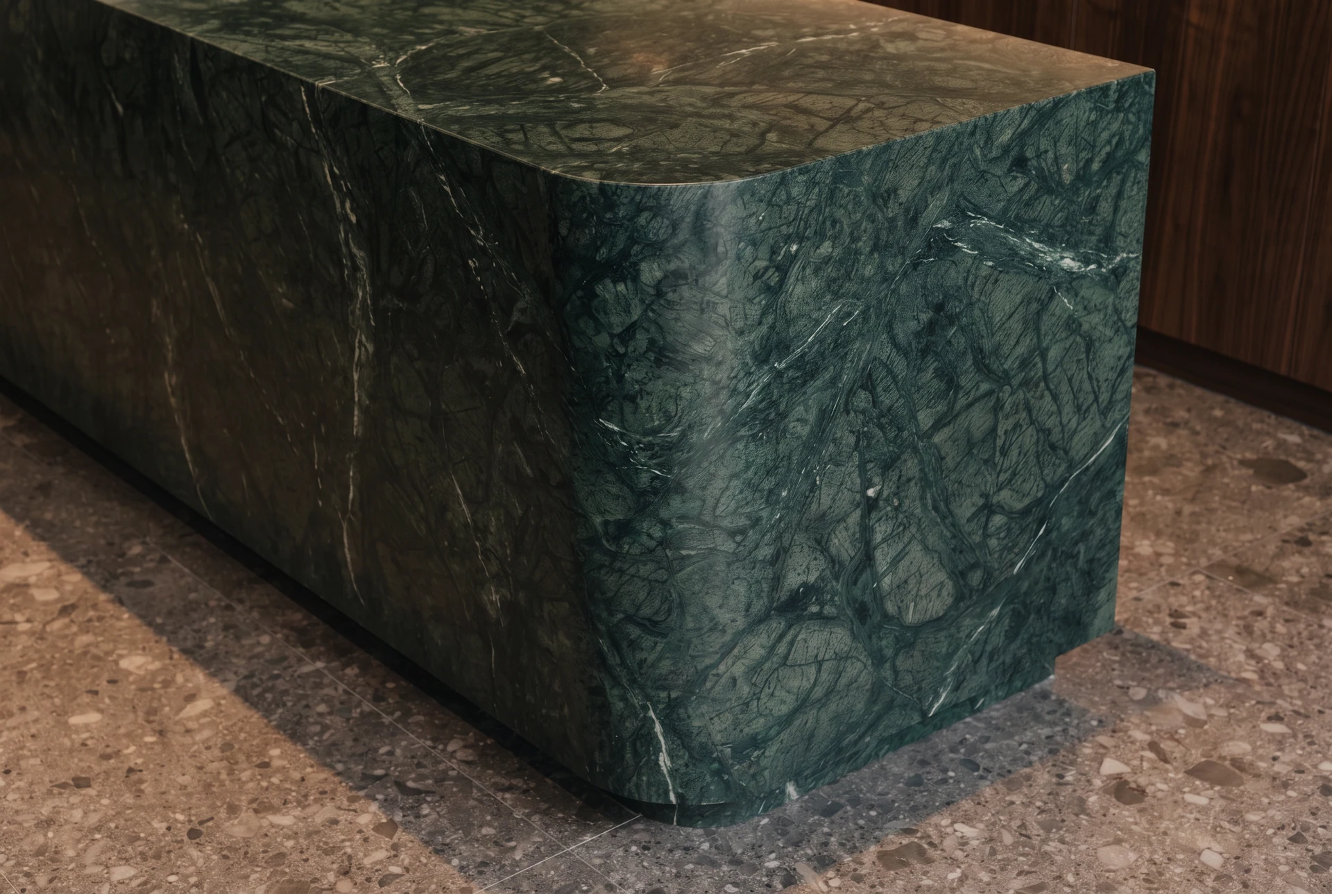 Counter — green marble curve